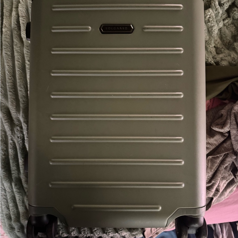Solgaard Carry-On Closet® Original – Large | Grenada Green & Rose Gold